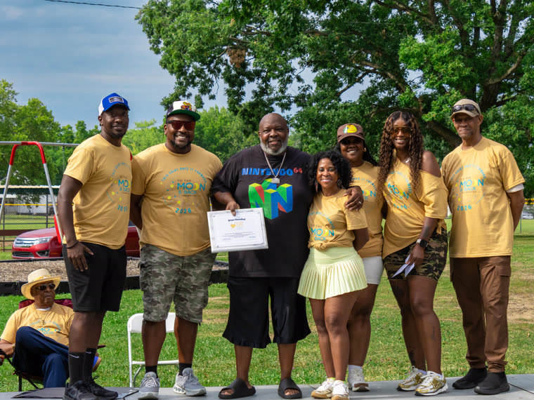 Fundraiser and award night coverage